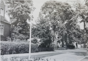 Chesterton Hall, Chesterton Road after road from new bridge created
