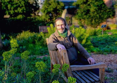 MRD-Allan-Brigham-in-Grahams-garden-2015-EM