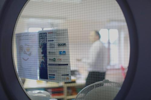 MRD-door-porthole-view-2015-EM