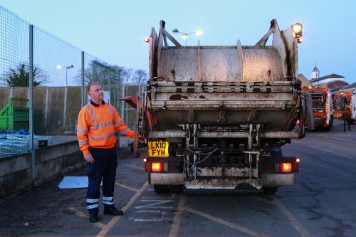 MRD-Early-operating-rear-of-lorry-2015-EM