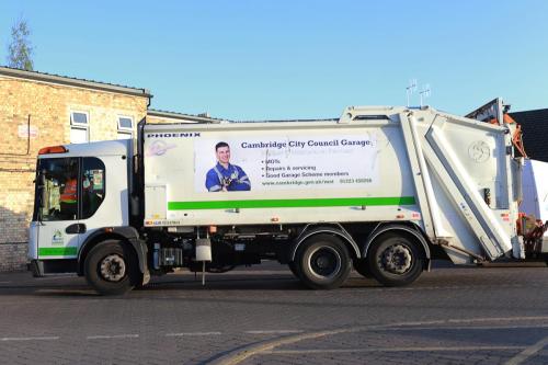 MRD-Refuse-lorry-side-view-2015-EM