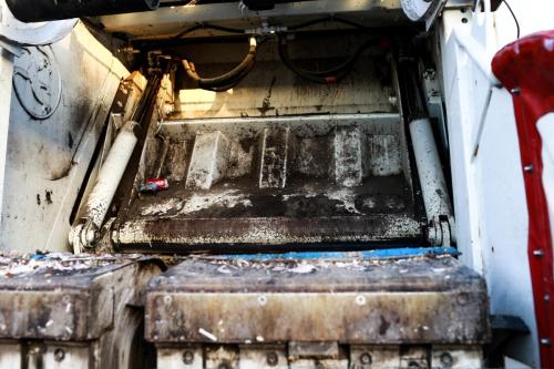 MRD-refuse-vehicle-rear-2015-EM