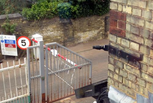 MRD-high-view-entrance-wall-bracket-6-July-2015-SL