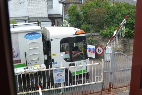 MRD-high-view-lorry-entering-6-July-2015-SL