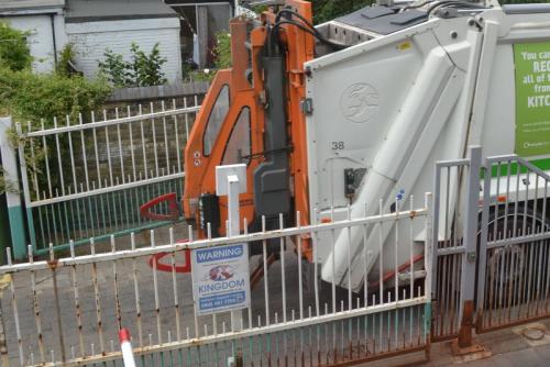 MRD-back-end-refuse-lorry-barrier-July-2015-SL